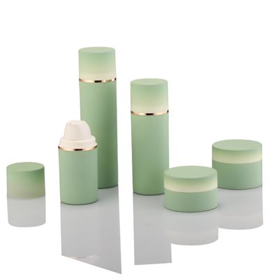 ซื้อ 50ml ถึง 150ml กระป๋องพลาสติกที่ไม่มีอากาศและกระป๋องชุด PETG กระป๋องครีมหน้า โลโก้ของลูกค้า online manufacture